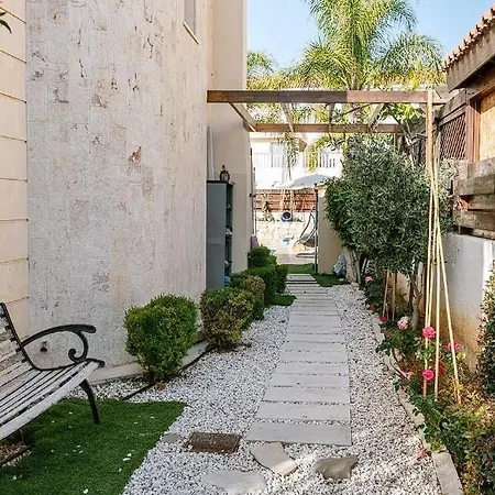 Ideal For Families, Couples, Or Friends ! Kissonerga